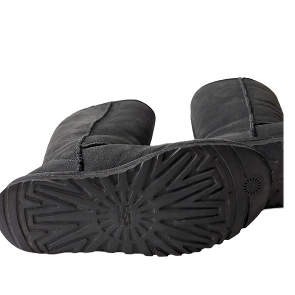 UGG Australia Classic Tall Boots, Black, size 6 - Picture 11 of 11